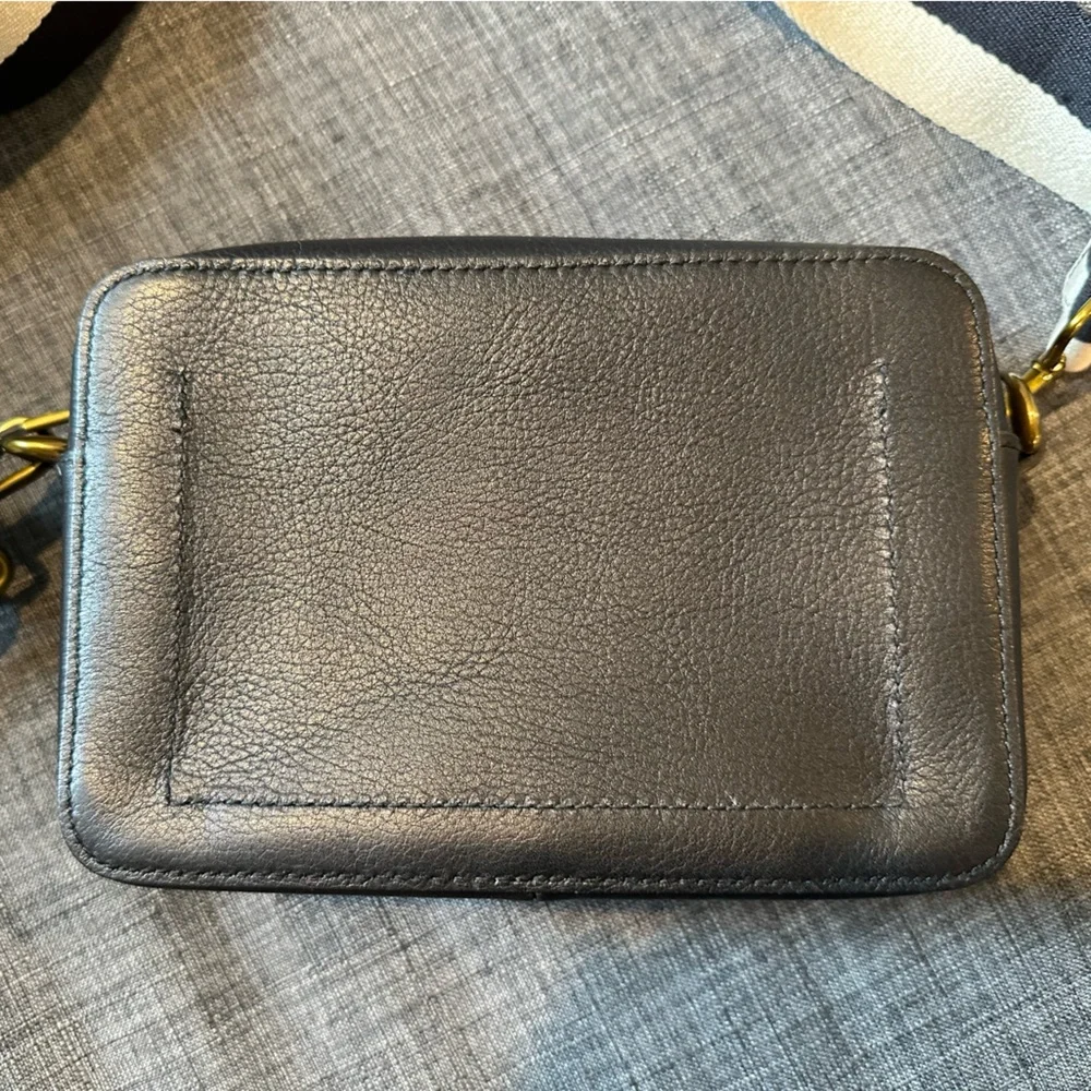 Madewell Transport Camera Bag - Picture 3 of 16